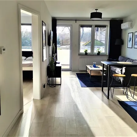 アパート Apartament Premium Sleep4you - Klima - Netflix - Parking ブンツラウ